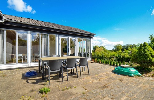 Norddjurs Municipality House | Beautiful home in Allingåbro with WiFi