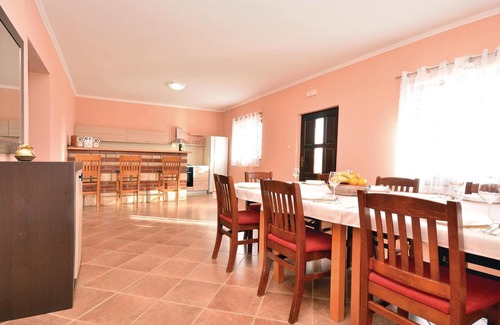 Bilisane House | Beautiful home in Bilisane with WiFi