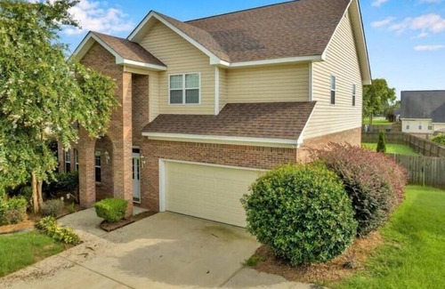 Houston County House | Beautiful Home in Bonaire for Mid to Long stays