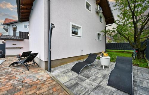 Dugo Selo House | Beautiful Home In Dugo Selo