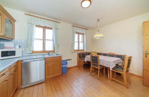 Eberau House | Beautiful home in Gaas with WiFi