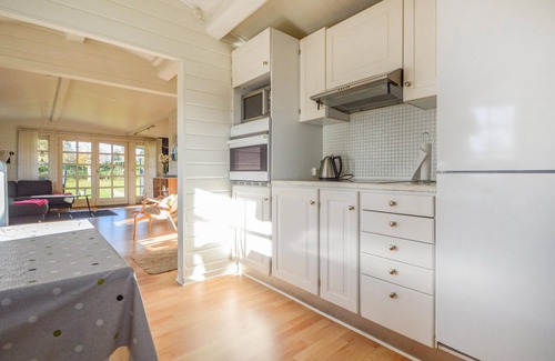 Hejlsminde Strand House | Beautiful home in Hejls with kitchen