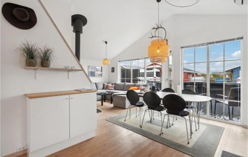 Nørre Lyngvig House | Beautiful Home In Hvide Sande With Wifi