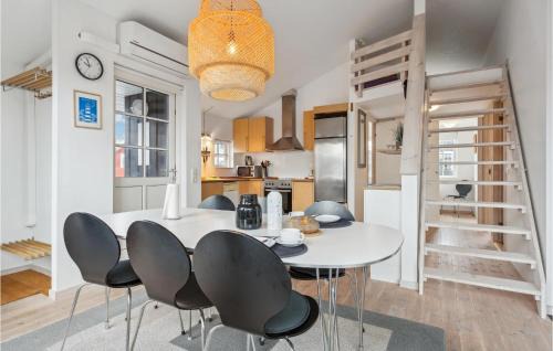 Nørre Lyngvig House | Beautiful Home In Hvide Sande With Wifi