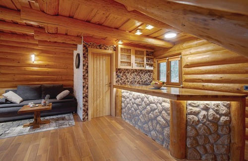 Jalzabet House | Beautiful home in Kelemen with sauna