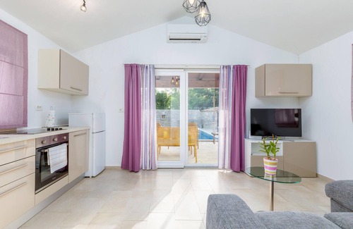 Zminj House | Beautiful home in Klimni with WiFi