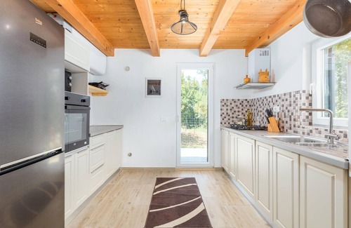 Municipality of Zminj House | Beautiful home in Krnicari with WiFi