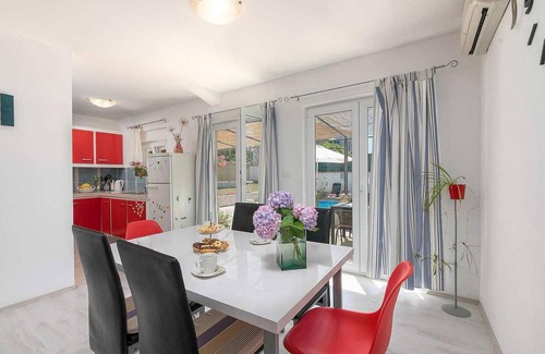 Sveta Nedelja House | Beautiful home in Labin with WiFi