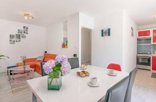 Sveta Nedelja House | Beautiful home in Labin with WiFi