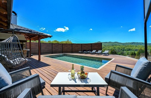 Ljubescica House | Beautiful home in Ljubescica with WiFi