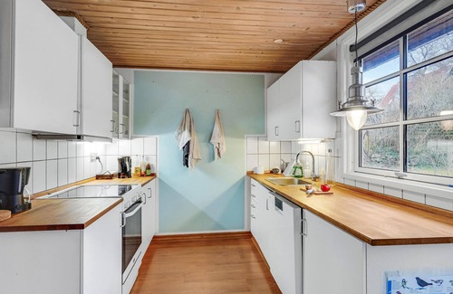 Millinge House | Beautiful home in Millinge with kitchen