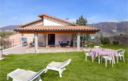Preci House | Beautiful Home In Preci With Wifi