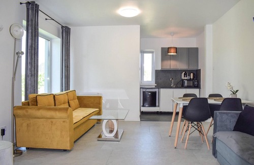 Faszcze House | Beautiful home in Stare Sady with WiFi