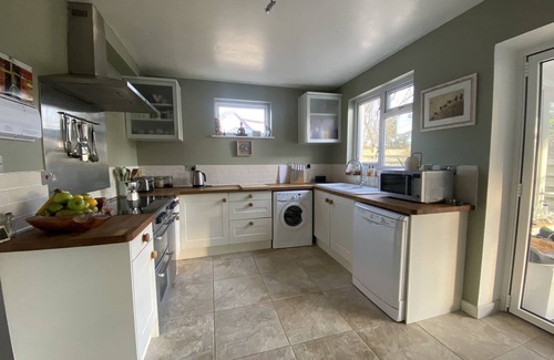 Woolacombe House | Beautiful home in tranquil location, large garden and close to beach (Sleeps 6)