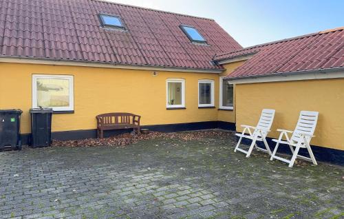 Tarm House | Beautiful Home In Tarm With Wifi