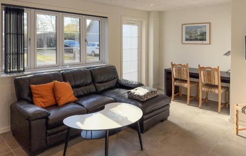 Tarm House | Beautiful Home In Tarm With Wifi