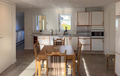 Tarm House | Beautiful Home In Tarm With Wifi