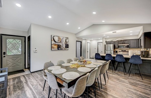 Blakeslee House | Beautiful home in the heart of the Pocono