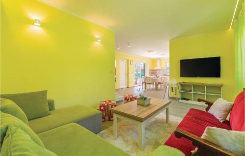 Peroj House | Beautiful Home In Vodnjan With Kitchen