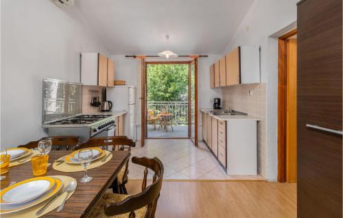 Senj House | Beautiful Home In Volarice -Sveti Juraj