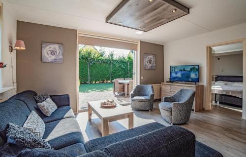 Wemeldinge House | Beautiful Home In Wemeldinge With Sauna