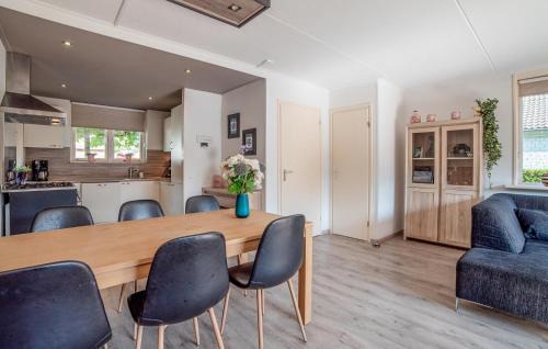 Wemeldinge House | Beautiful Home In Wemeldinge With Sauna