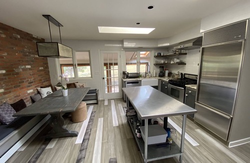 Boulder House | Beautiful home/mini farm sanctuary on 5 acres