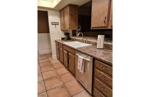 Victoria Gardens House | Beautiful home-minutes from Westgate and Arrowhead mall