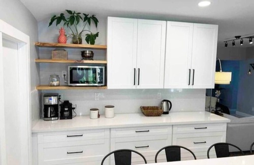 Flagami House | Beautiful home w/pool, tropical patio, new kitchen