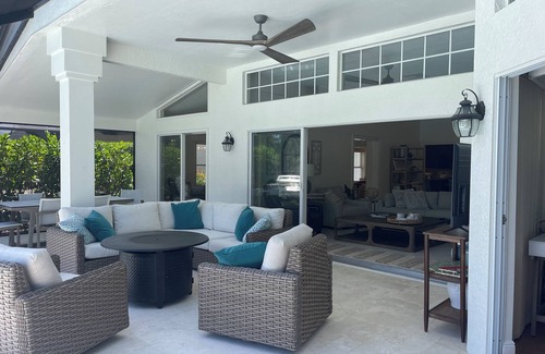 Naples House | Beautiful home with panoramic views on the 17th hole of prestigious Eagle Creek