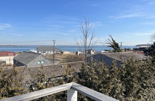 Town of Southold Town House | Beautiful home within walking distance to beach