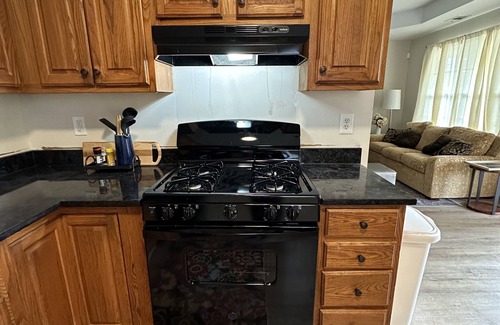 Warner Robins House | Beautiful House by Robins AFB for Long Stays