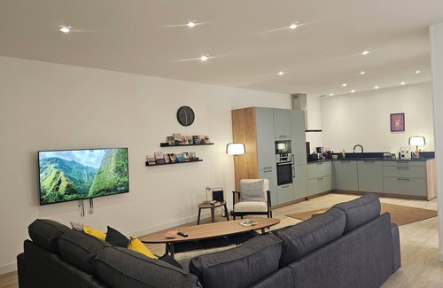 Tours House | Beautiful House Loft patio jacuzzi clim Tours