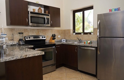 Kamay House | Beautiful House with Private Pool
