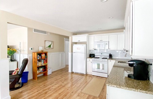 Gold Coast House | Beautiful, inviting, steps to gorgeous beach, impeccably clean!