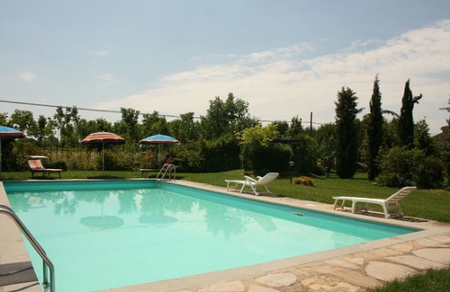 Castiglion Fiorentino Apartment | Beautiful apartment for 4 guests with pool, WIFI, TV and pets allowed, close to Cortona