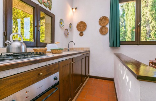 Poggiarello House | Beautiful apartment in villa for 2 guests with pool, WIFI, TV, terrace and parking