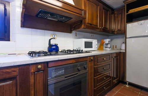 Poggiarello House | Beautiful apartment in villa for 4 people with pool, WIFI, TV, terrace and parking