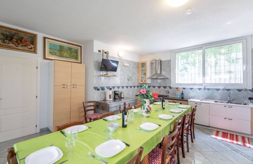 Bobolino Villa | Beautiful villa with A/C, hot tub, private pool, WIFI, TV, terrace, pets allowed and panoramic .