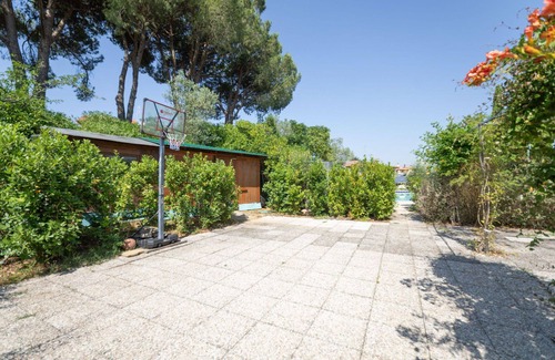Bobolino Villa | Beautiful villa with A/C, hot tub, private pool, WIFI, TV, terrace, pets allowed and panoramic .