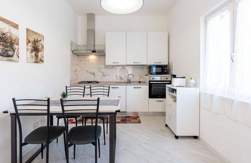 Villanova d'Albenga Apartment | Beautiful apartment for 4 guests with WIFI, A/C, TV, balcony, panoramic view and parking