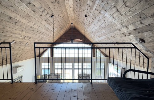 Sheffield House | Beautiful Lakefront Home on Indian Lake