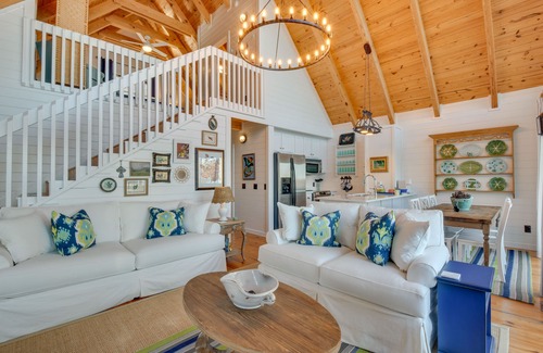 Seneca Cabin | Beautiful Lake Keowee Home w/Boat Dock & Fire Pit