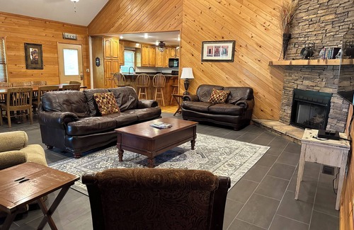 Dadeville House | Beautiful lake space, privacy, canoe, kayaks, sunsets