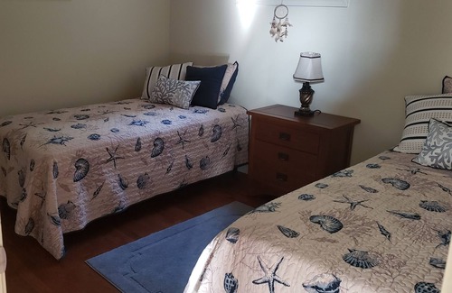 Niagara County House | Beautiful Lakefront Home with amazing sunsets