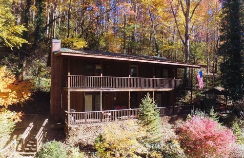 Robbinsville House | Beautiful Large 4 Bdrm Mountain Home w/Pond, Creek, WIFI, Sleeps 8, NEW Parking