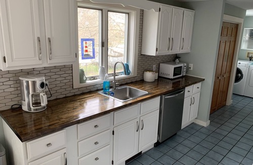 Provincetown House | Beautiful, Large, Pet Friendly, 4 Bedroom House In West End Meadowview Heights.