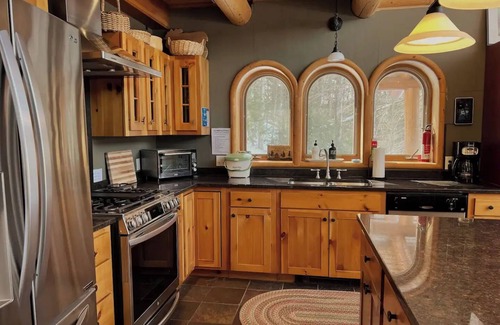 Stowe Hollow Cabin | Beautiful Lodge Cabin-Immaculate views - Family friendly-Close to Stowe Village