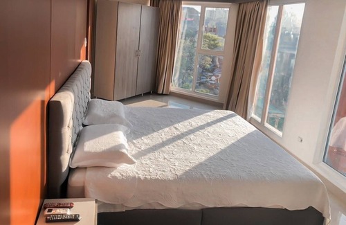 El Prado House | beautiful Loft, with city view