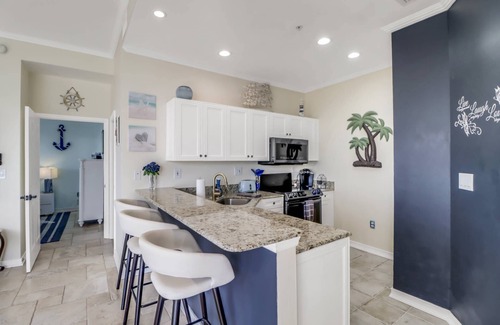 Fort Myers Beach Condo | Beautiful Lovers Key Penthouse! Amazing View! Pool, Hot Tub & Over $150 of Free Daily Activities!